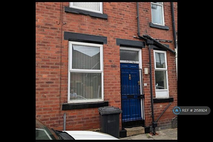 2 Bedroom Terraced House To Rent In Kepler Grove, Leeds, LS8