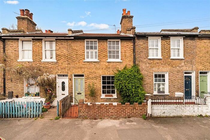 3 Bedroom Property For Sale In Brightfield Road, Lee, SE12