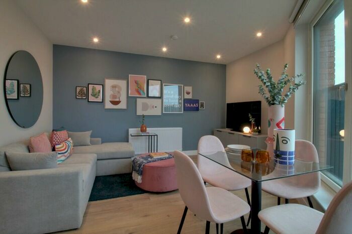 2 Bedroom Apartment To Rent In The Barker, Snow Hill Wharf, Shadwell Street, Birmingham, B4