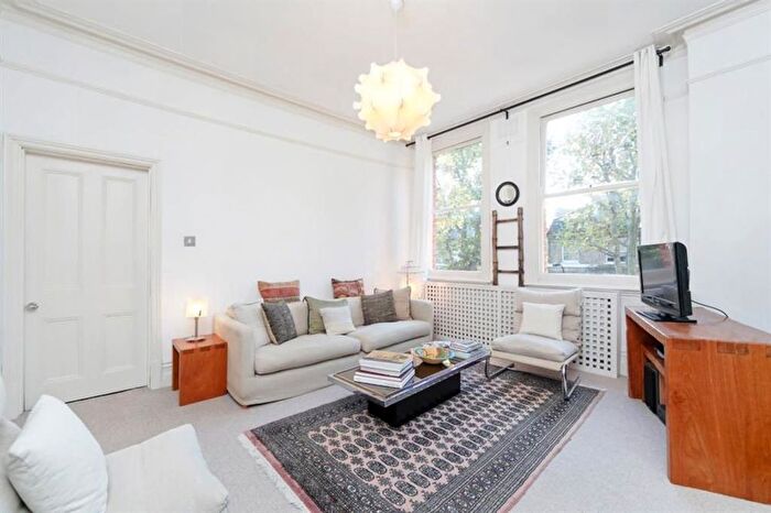 1 Bedroom Flat To Rent In Auriol Road, London, W14
