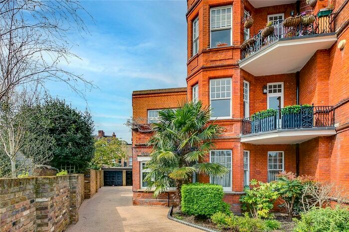 2 Bedroom Flat To Rent In Bedford Park Mansions, The Orchard, W4