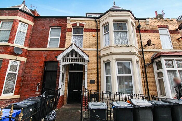 1 Bedroom Flat For Sale In Flat, St. Andrews Road South, St. Annes, FY8