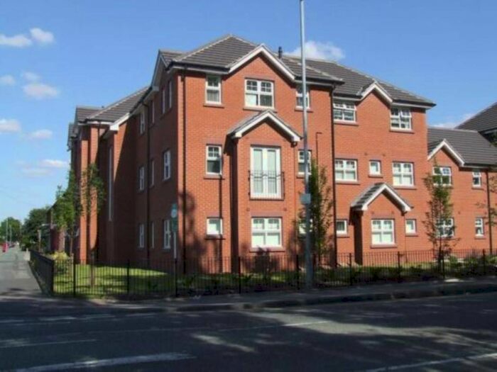 2 Bedroom Flat To Rent In Victoria Gardens, Latchford, WA4