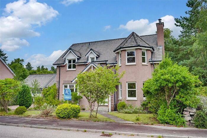 4 Bedroom Detached House For Sale In Holly Tree Road, Banchory, Aberdeenshire, AB31