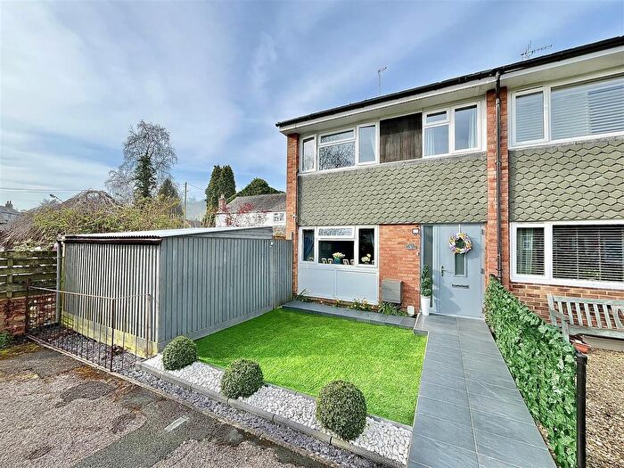 3 Bedroom End Terrace House For Sale In Churchill Way, Mitcheldean, GL17