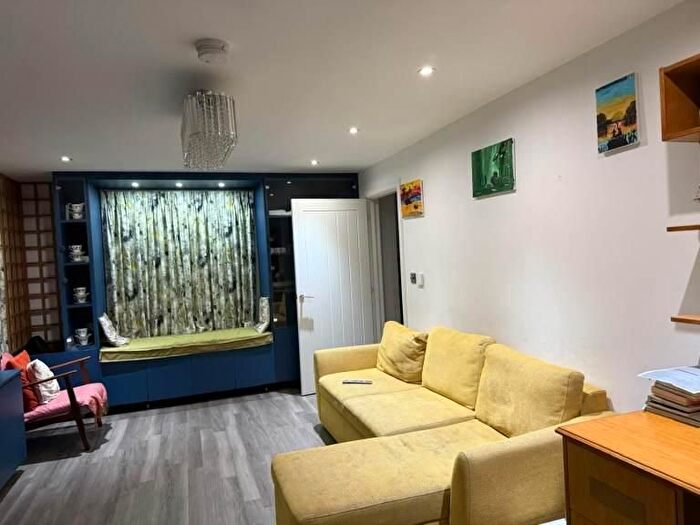 1 Bedroom Detached House To Rent In Woodlark, Harlow, CM17