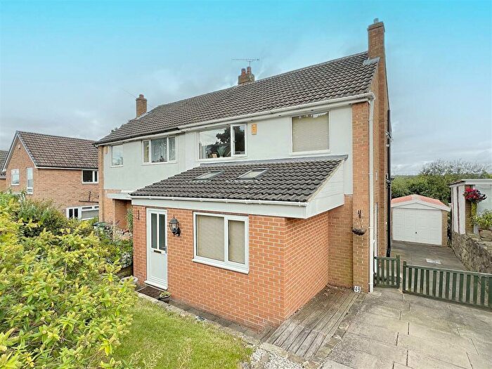 3 Bedroom Semi-Detached House To Rent In Carr Bridge Drive, Leeds, LS16