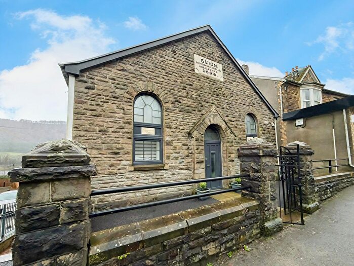 2 Bedroom Flat To Rent In Glenview Terrace, Llanbradach, Caerphilly, CF83