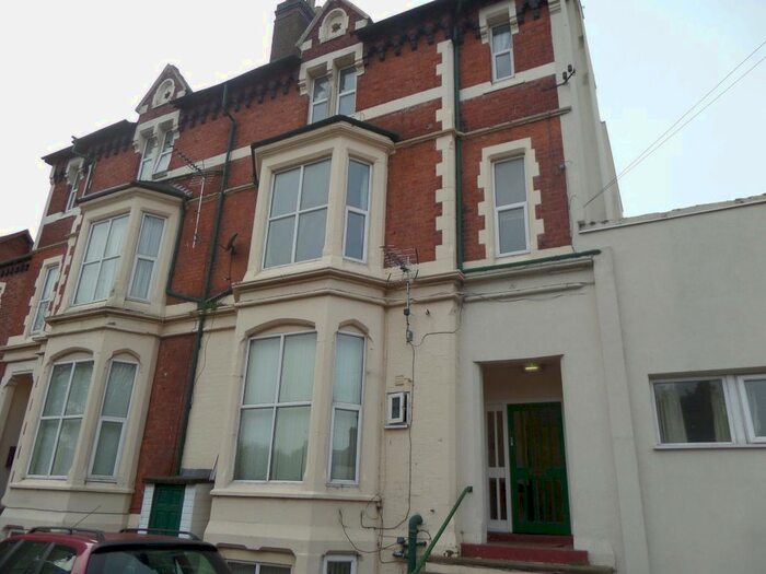 1 Bedroom Flat To Rent In Newbridge Crescent, Newbridge, Wolverhampton, WV6
