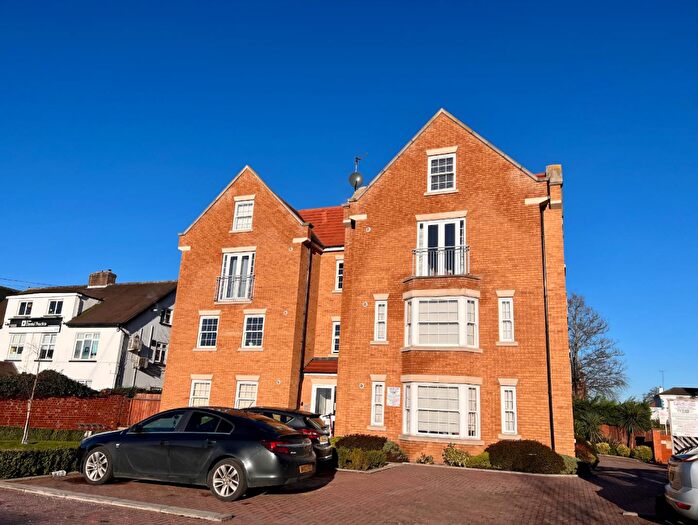 2 Bedroom Apartment To Rent In Cliftonville Road, Cliftonville, Northampton, NN1