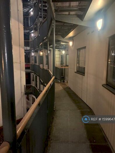 2 Bedroom Flat To Rent In Brindley Point, Birmingham, B16