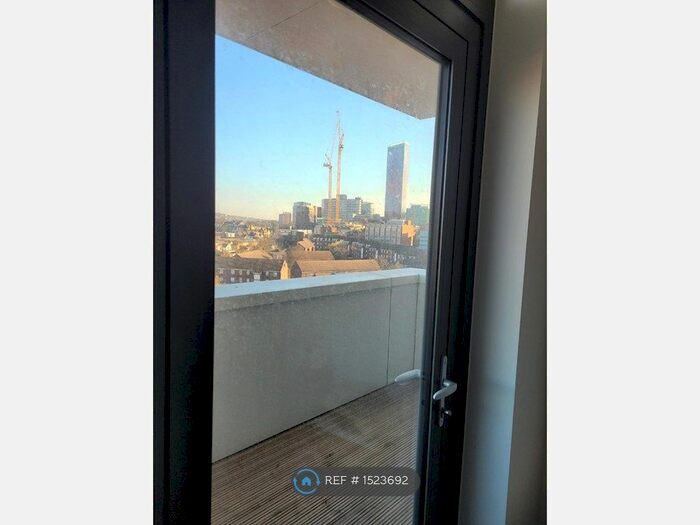2 Bedroom Flat To Rent In Cairo New Road, London, CR0