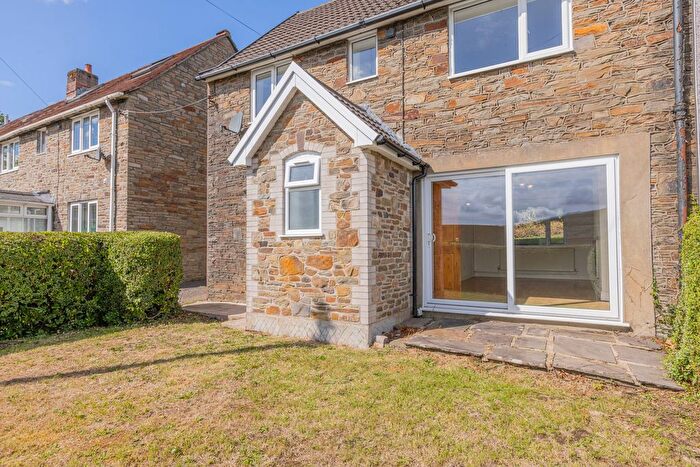 2 Bedroom End Of Terrace House For Sale In Brynderi Terrace, Newbridge, NP11