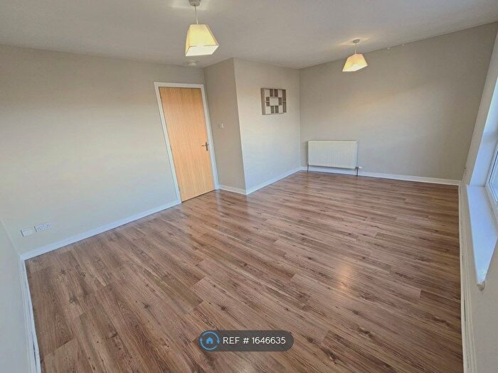 2 Bedroom Flat To Rent In Shettleston Road, Glasgow, G32