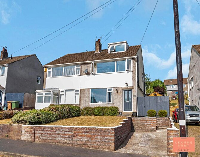 3 Bedroom Semi Detached House For Sale In Heol Barri, Caerphilly, CF83