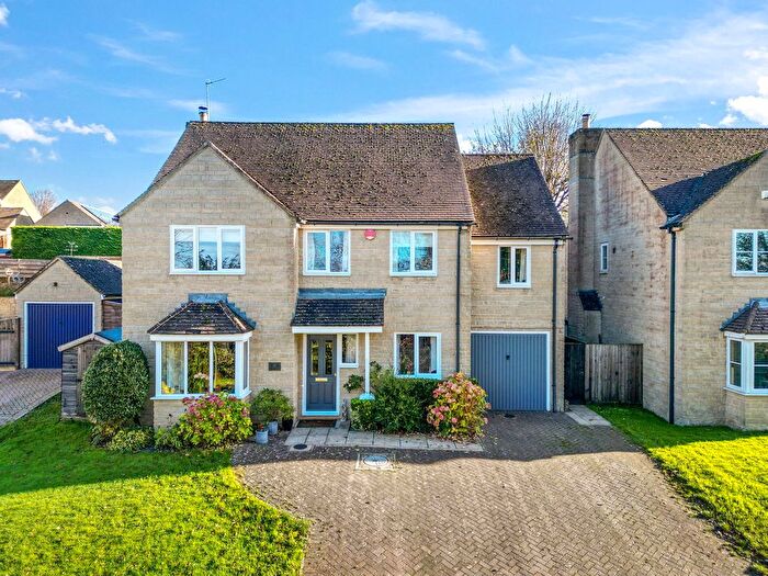 4 Bedroom Detached House For Sale In The Hawthorns, Bussage, Stroud, GL6