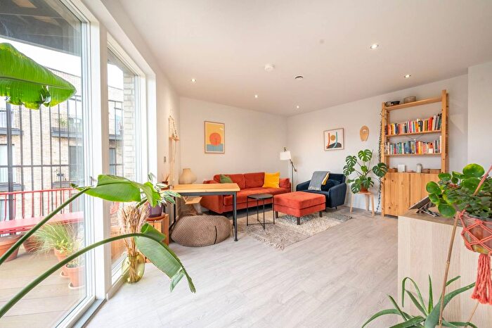 1 Bedroom Flat To Rent In Copper Street, Hackney Wick, London, E20