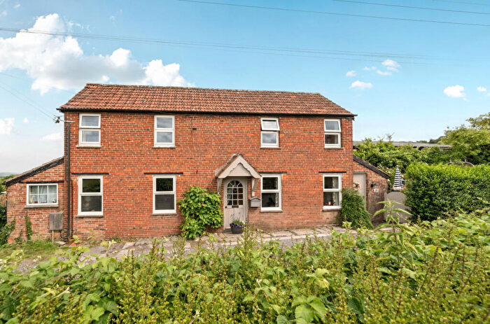 2 Bedroom Detached House For Sale In Old Wells Road, Glastonbury, BA6