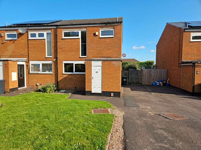 3 Bedroom Semi Detached House For Sale In Welshmans Hill, Sutton Coldfield, B73