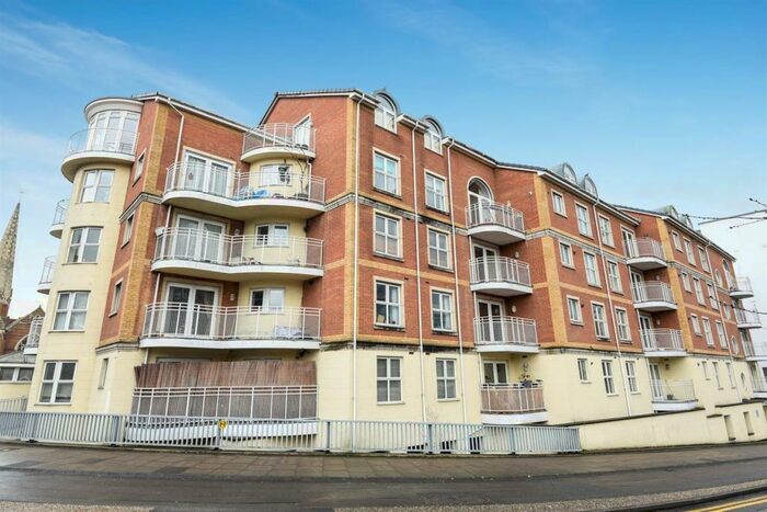 2 Bedroom Apartment To Rent In Grantley Heights, Kennet Side, Reading, RG1