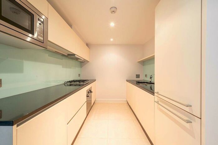 2 Bedroom Flat To Rent In The Panoramic, Hampstead, London, NW3
