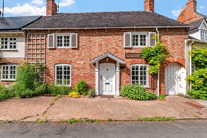 3 Bedroom Cottage For Sale In Post Office Lane, Lighthorne, Warwick, CV35