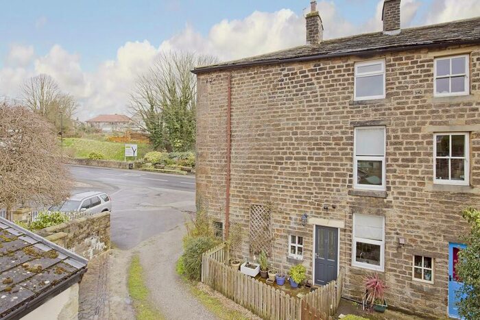 3 Bedroom House To Rent In Main Street, Addingham, Ilkley, West Yorkshire, Uk, LS29