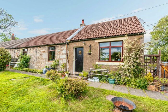 2 Bedroom Semi-Detached Bungalow For Sale In Croftgary Cottages, Aberdour, Burntisland, KY3