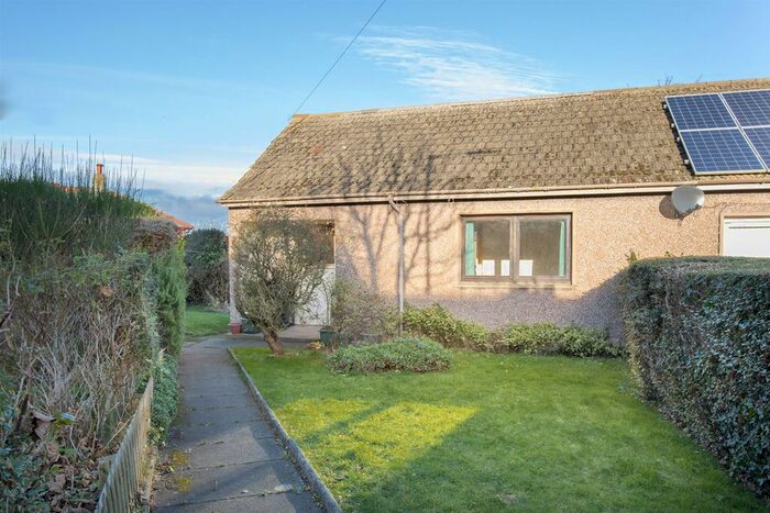 1 Bedroom Semi-Detached Bungalow For Sale In Upper Burnmouth, Burnmouth, Eyemouth TD14