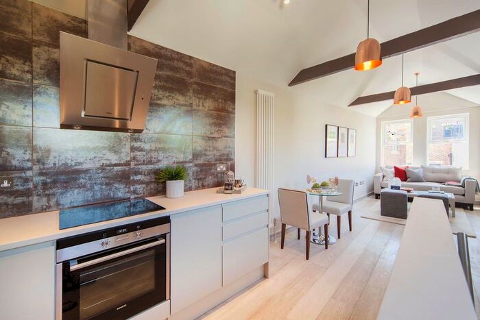 1 Bedroom Flat To Rent In Wickham House, King Street, TW9