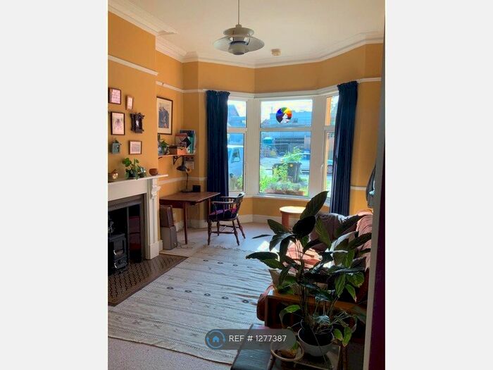 1 Bedroom Flat To Rent In Llandaff Road, Cardiff CF11