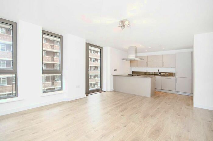 2 Bedroom Flat To Rent In Grove House, Hackney, London, E9
