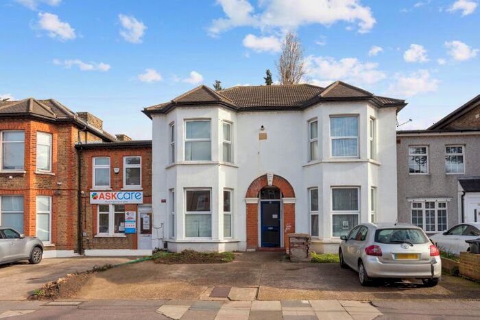 1 Bedroom Flat To Rent In Argyle Road, IG1