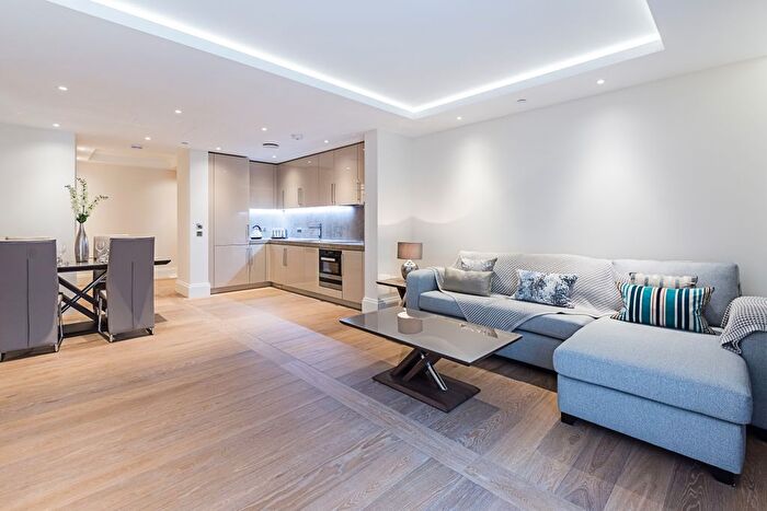 1 Bedroom Flat To Rent In Strand, London, WC2R