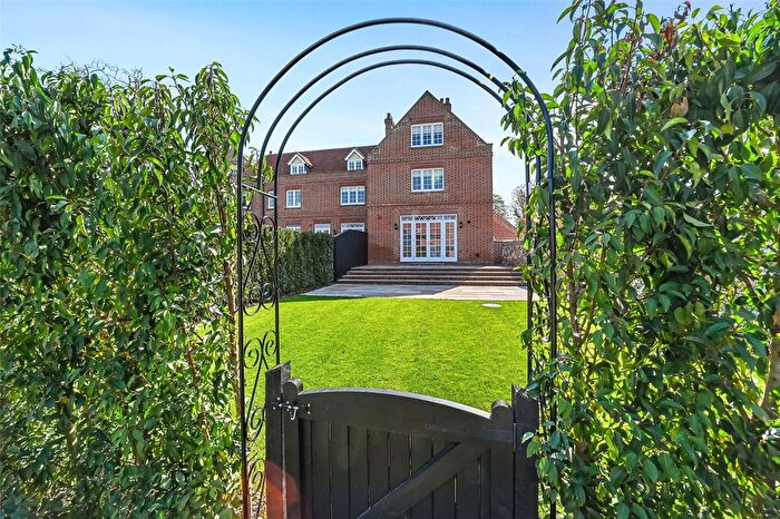 4 Bedroom End Of Terrace House To Rent In High Street, Great Chesterford, Saffron Walden, Essex, CB10