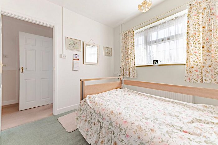 2 Bedroom Detached Bungalow For Sale In Willow Road, Pakefield, NR33