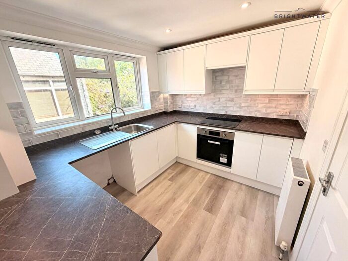 2 Bedroom Apartment To Rent In Wharfdale Road, Bournemouth, BH4