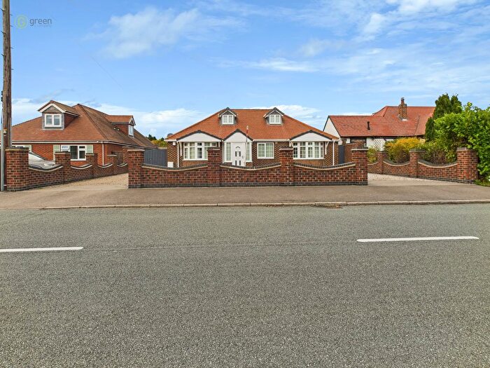4 Bedroom Detached Bungalow For Sale In Claremont Road, Coton Green, Tamworth, B79
