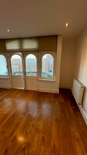 3 Bedroom Flat To Rent In Eltham High Street, London, SE9