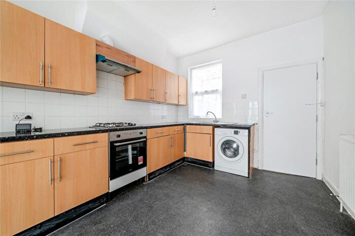 2 Bedroom Flat To Rent In Croyland Road, Edmonton, London, N9