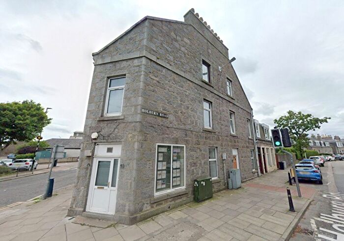 1 Bedroom Flat For Sale In Holburn Road, Aberdeen, Aberdeenshire, AB10