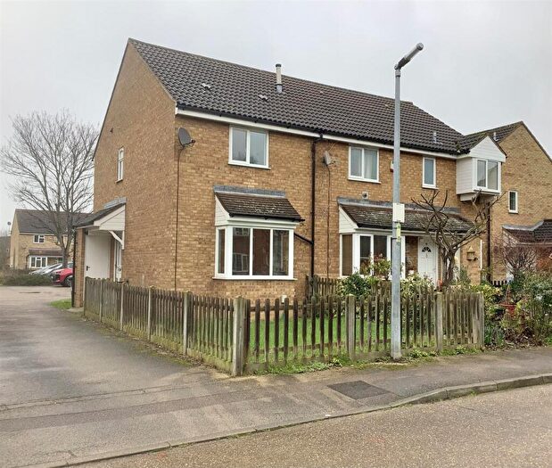 2 Bedroom End Of Terrace House To Rent In Hawesmere Close, Biggleswade, SG18