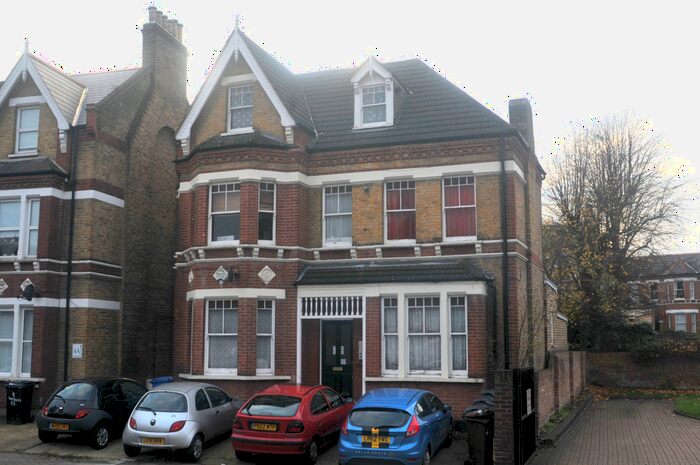 Studio To Rent In Beckenham, Kent, BR3