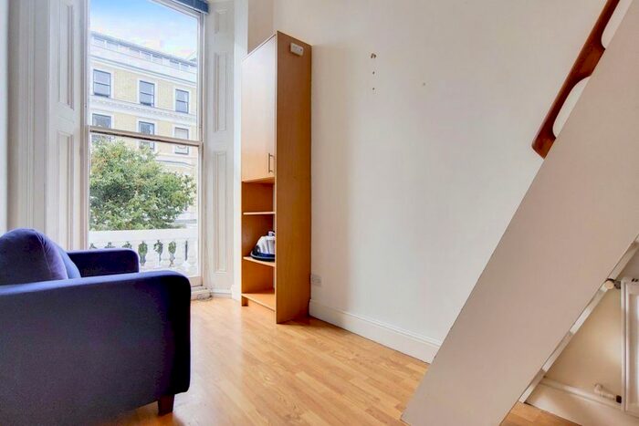 Studio To Rent In Southwell Gardens, South Kensington, SW7