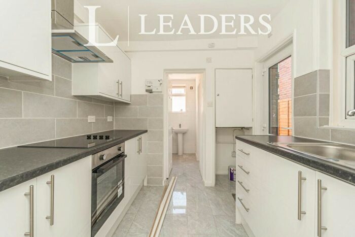 3 Bedroom Terraced House To Rent In Romsey Road, Southampton, SO14