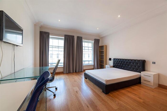 2 Bedroom Apartment To Rent In £pppw - Murton House - Grainger Street, NE1