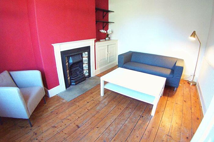 2 Bedroom Terraced House To Rent In Ash Terrace, Headingley, LS6