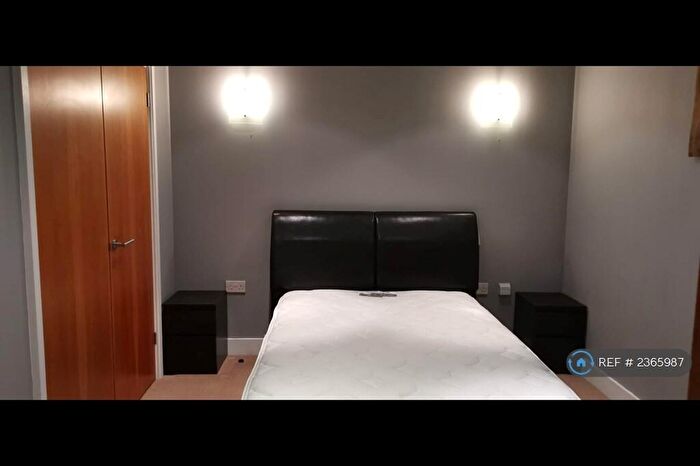 1 Bedroom Flat To Rent In Thorn Walk, Reading, RG1