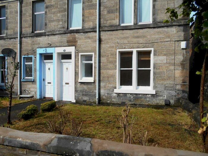 2 Bedroom Flat To Rent In Castleblair Park, Dunfermline, Fife, KY12