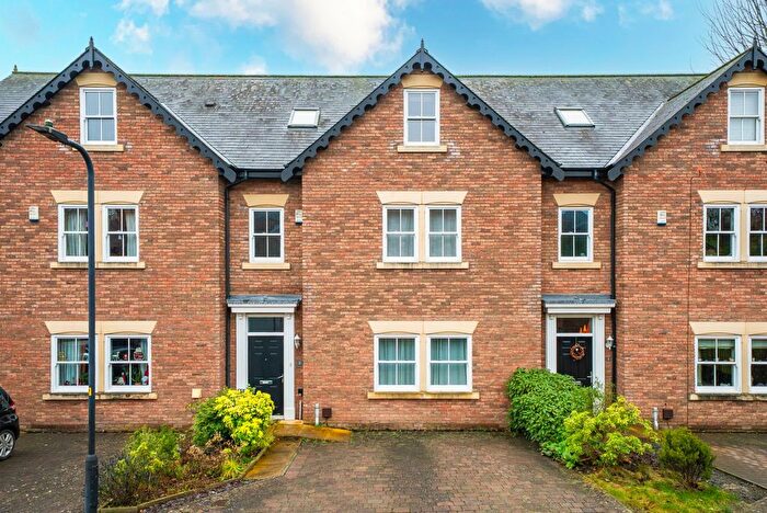 5 Bedroom Terraced House For Sale In Caxton View, Ripon, North Yorkshire, HG4